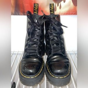 Used DR MARTENS MOLLY WOMEN'S LEATHER PLATFORM BOOTS
